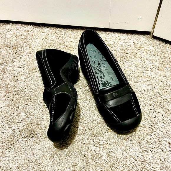 Merrell Polartec casual shoes with wedge heels. - Picture 2 of 6